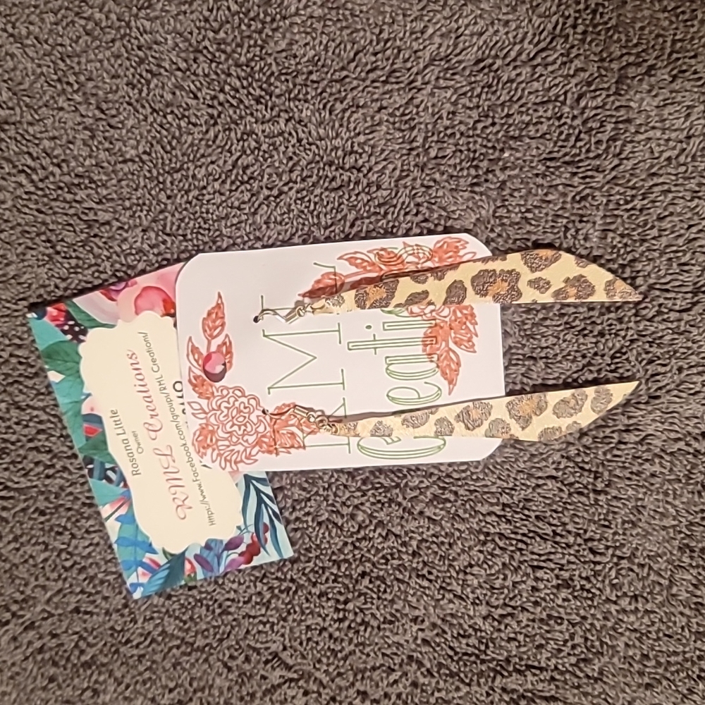 Faux leather earrings cheetah print